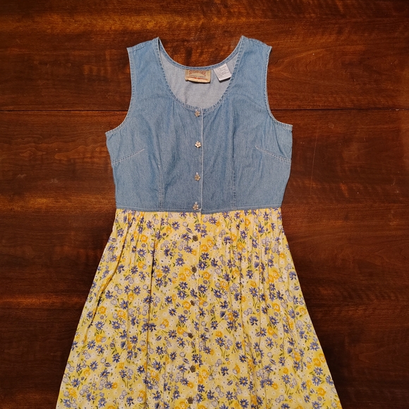 Studio Ease Dresses & Skirts - Sleeveless Denim and Floral Dress